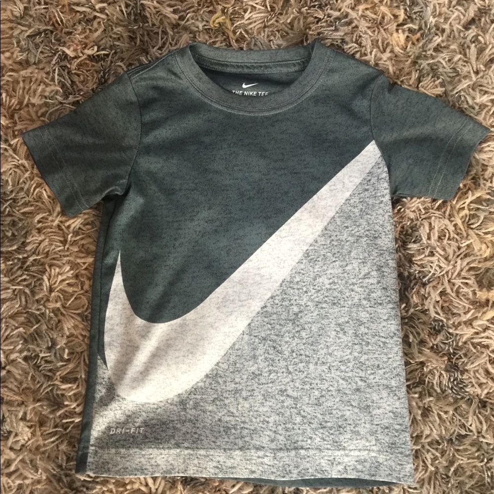 Boys XS Nike Shirt
